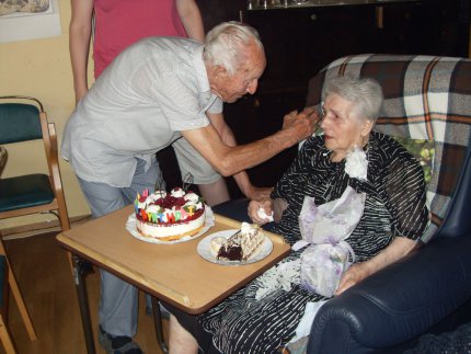 Slavily se 84. narozeniny paní Věry