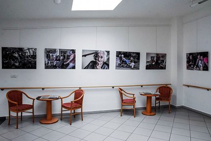 Vernisáž výstavy k 20. narozeninám Sue Ryder