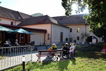 Dobročinný bazárek pro rodiny s dětmi 2018